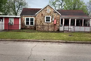 2518 McLemore Ave, Fort Worth, TX 76111 - Photo 18