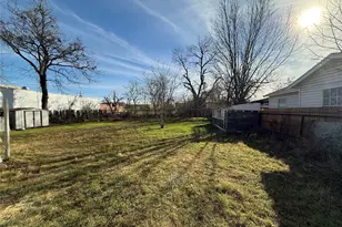 2518 McLemore Ave, Fort Worth, TX 76111 - Photo 14