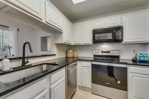 3639 W Northgate Dr, Irving, TX 75062 - Photo 6