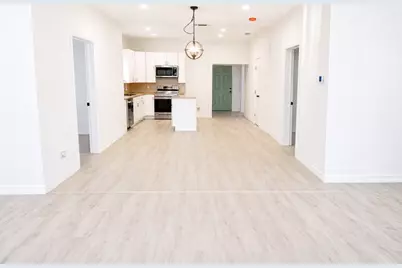 811 W Day Street, Denison, TX 75020 - Photo 4