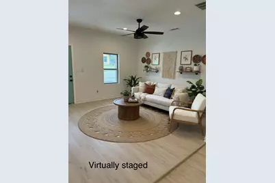 811 W Day Street, Denison, TX 75020 - Photo 4