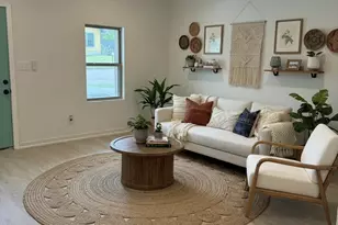 811 W Day St, Denison, TX 75020 - Photo 4