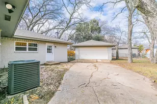 2753 Larkspur Ln, Dallas, TX 75233 - Photo 36