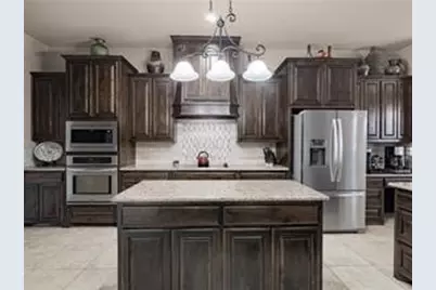 250 Parker Oaks Lane, Weatherford, TX 76087 - Photo 6