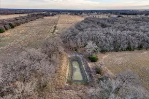 1127 Leroy Pkwy, Elm Mott, TX 76640 - Photo 12