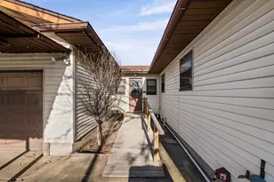 1127 Leroy Pkwy, Elm Mott, TX 76640 - Photo 6