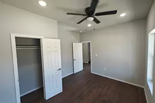 914 N Rockwall Ave, Terrell, TX 75160 - Photo 6