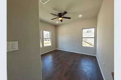 914 N Rockwall Avenue, Terrell, TX 75160 - Photo 12