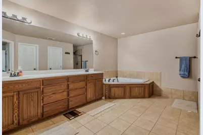 2366 County Road 1370, Alvord, TX 76225 - Photo 20