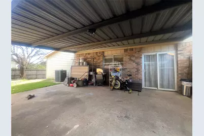 10636 Wessex Drive, Dallas, TX 75217 - Photo 14