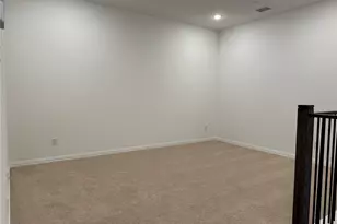 7039 Granbury Ln, Grand Prairie, TX 75054 - Photo 16