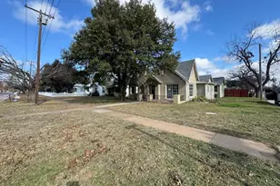 805 Prairie Ave, Cleburne, TX 76033 - Photo 4