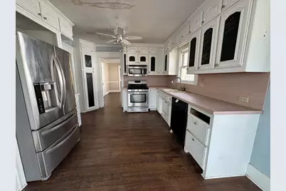 805 Prairie Avenue, Cleburne, TX 76033 - Photo 6