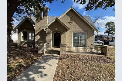 805 Prairie Avenue, Cleburne, TX 76033 - Photo 1