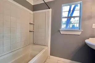 2522 N Hughes Ave, Fort Worth, TX 76103 - Photo 14