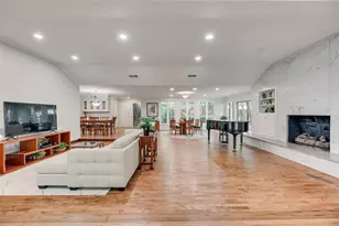 3825 Echo Brook Ln, Dallas, TX 75229 - Photo 2