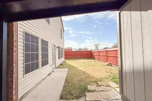 2044 Talon Dr, Lewisville, TX 75077 - Photo 8