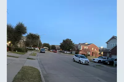 4353 Annesley Lane, Irving, TX 75062 - Photo 12