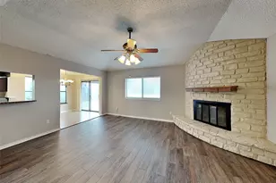 445 Hillside Dr, Aledo, TX 76008 - Photo 2