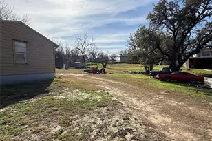 609 E Henry, Hamilton, TX 76531 - Photo 38