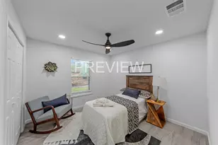 7107 E Mockingbird Ln, Dallas, TX 75214 - Photo 18