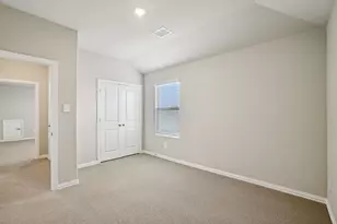 805 London Town Ln, Princeton, TX 75071 - Photo 32