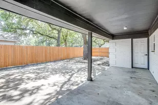 2536 Daisy Ln, Fort Worth, TX 76111 - Photo 36