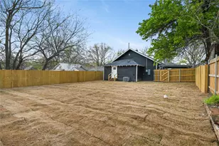 1106 W Chestnut St, Denison, TX 75020 - Photo 28