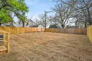 1106 W Chestnut St, Denison, TX 75020 - Photo 26
