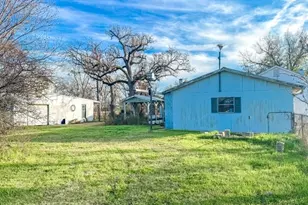 618 W Main St, Fairfield, TX 75840 - Photo 22