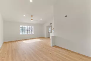 2301 Sharpshire Ln, Arlington, TX 76014 - Photo 6