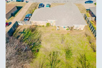 3740 Castlegate Drive, Paris, TX 75462 - Photo 14