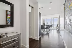 2408 Victory Park Ln, Dallas, TX 75219 - Photo 2