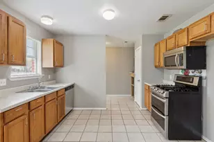 806 E College St, Terrell, TX 75160 - Photo 10