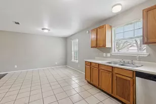 806 E College St, Terrell, TX 75160 - Photo 14