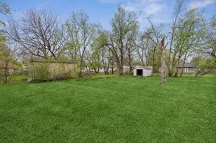 806 E College St, Terrell, TX 75160 - Photo 26