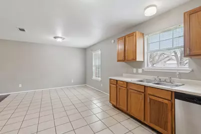 806 E College Street, Terrell, TX 75160 - Photo 16