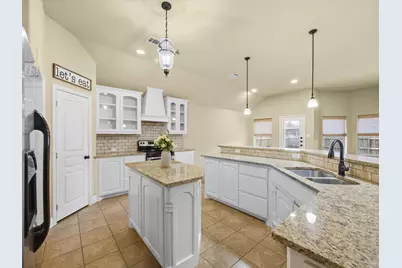 5204 Agave Way, Fort Worth, TX 76126 - Photo 4