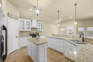 5204 Agave Way, Fort Worth, TX 76126 - Photo 4