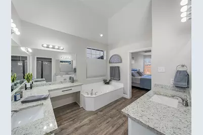 7804 Cherry Creek Drive, Plano, TX 75025 - Photo 22