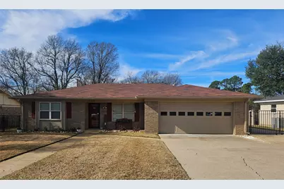 1030 34th Street SE, Paris, TX 75460 - Photo 1