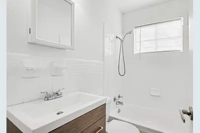 2209 Barbell Lane, Fort Worth, TX 76111 - Photo 20