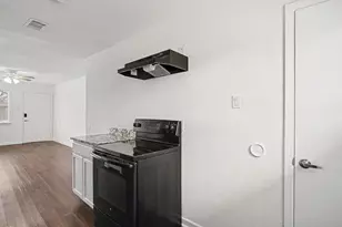 2209 Barbell Ln, Fort Worth, TX 76111 - Photo 12