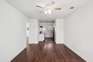 2209 Barbell Ln, Fort Worth, TX 76111 - Photo 4