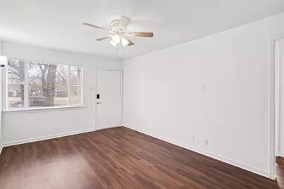 2209 Barbell Lane, Fort Worth, TX 76111 - Photo 6