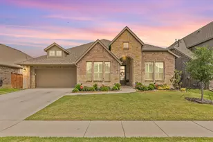 1076 Fleetwood Dr, Justin, TX 76247 - Photo 2