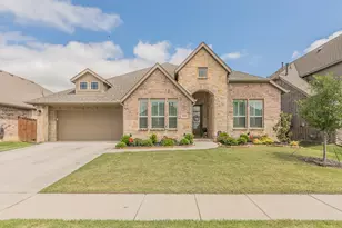 1076 Fleetwood Dr, Justin, TX 76247 - Photo 4