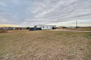 11716 Co Rd 4037, Kemp, TX 75143 - Photo 1