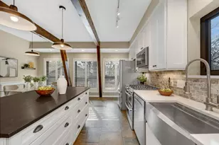 2271 Shoreline Dr, Flower Mound, TX 75022 - Photo 10