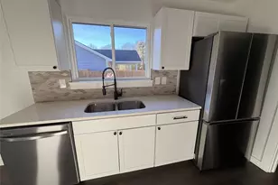 515 Giraud St, Mineola, TX 75773 - Photo 4